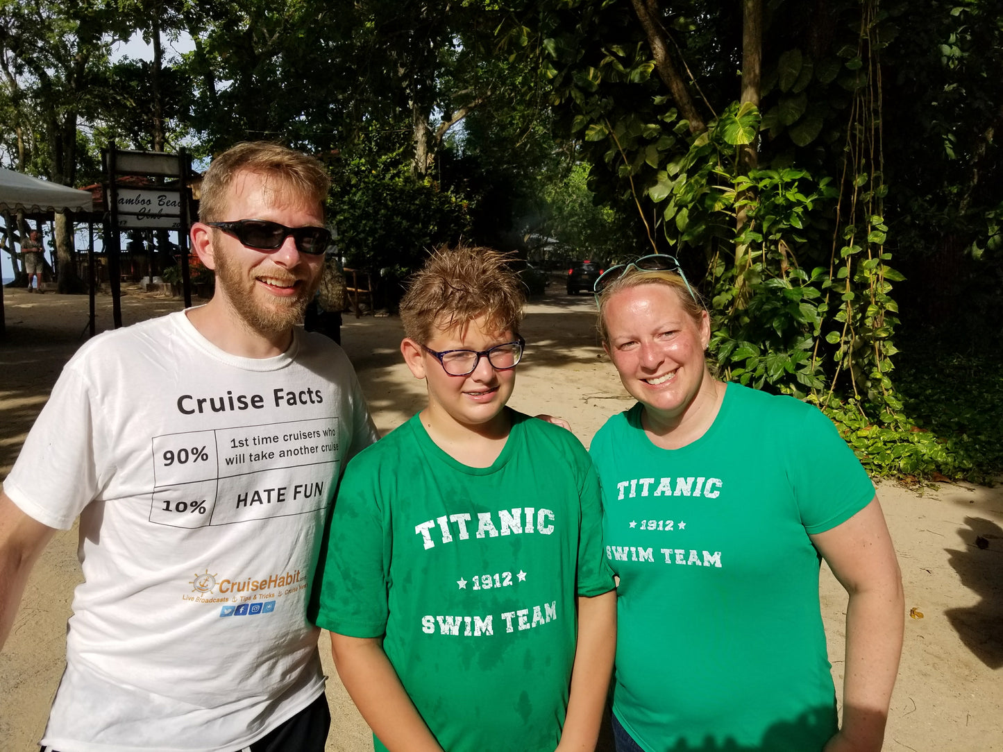 Titanic Swim Team - Men's T-Shirt-CruiseHabit